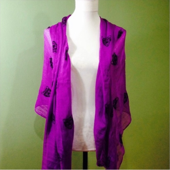 BCBG purple and black scarf 30" x 70" animal print - Picture 6 of 9